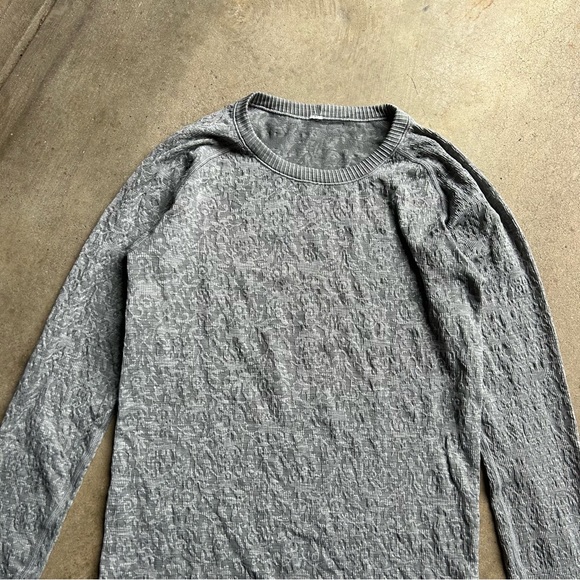 Grey Printed Lululemon Swiftly Tech Size 6 - Picture 2 of 5